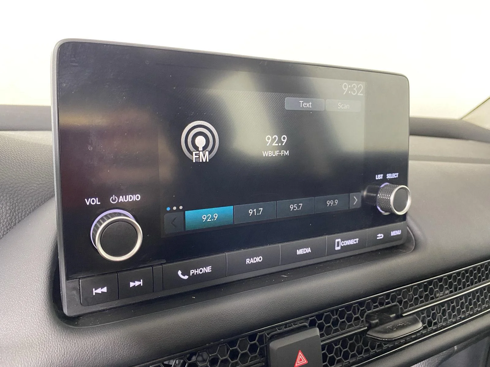 Used 2024 Modern Steel Metallic Honda LX image 17