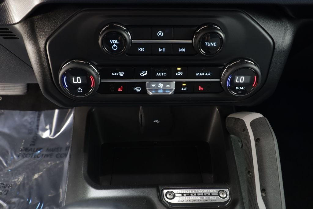 2023 Ford Bronco 4-Door Outer Banks - Photo 11