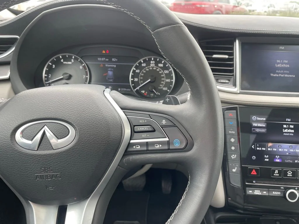 Used 2023 Black INFINITI LUXE image 16