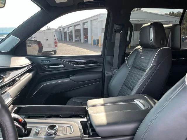 Used 2023 Red Cadillac V-Series image 9