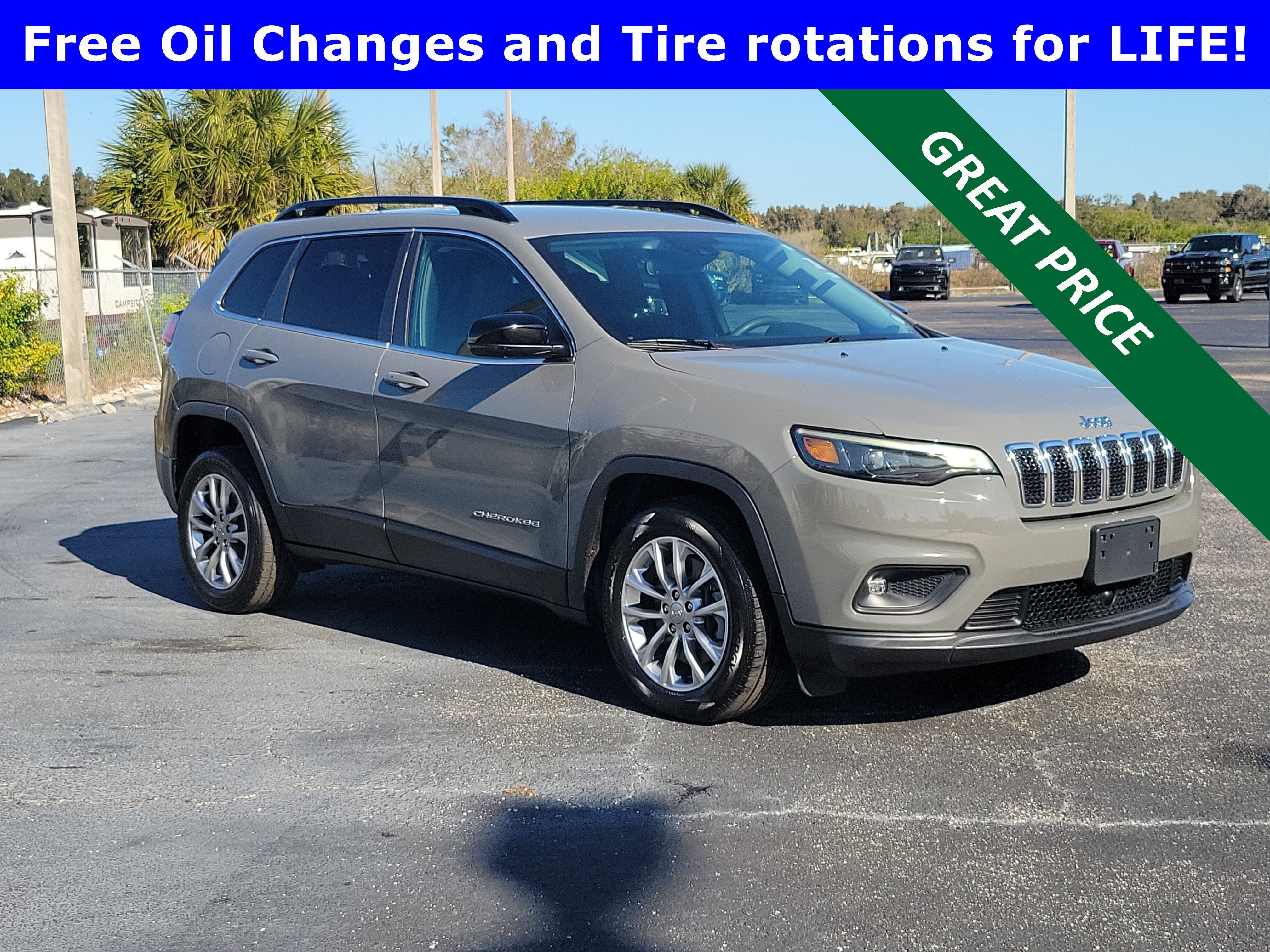 2022 Jeep Cherokee Latitude Lux