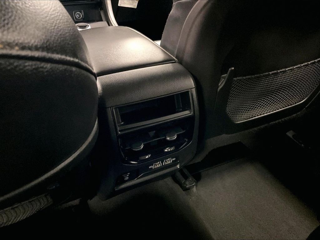 Used 2023 Red Jeep Laredo image 27