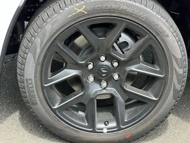 2026 RAM 1500 Laramie - Photo 18