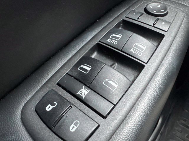 Used 2021 Granite Crystal Clearcoat Metallic Jeep Limited image 25