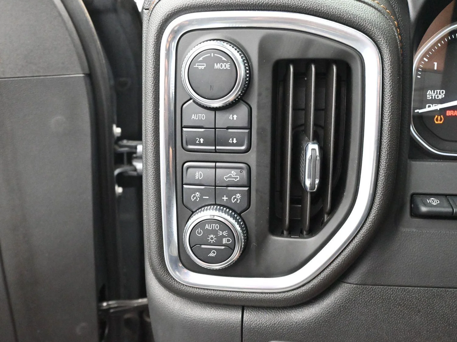 Used 2021 Satin Steel Metallic GMC AT4 image 20