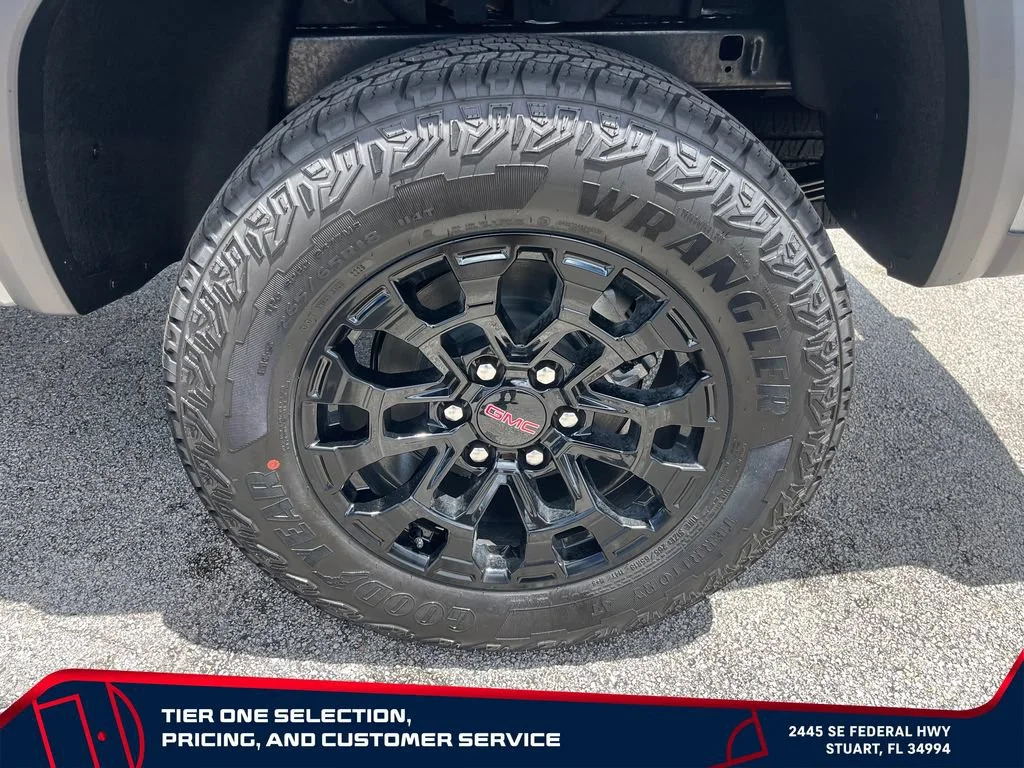 New 2026 Sterling Metallic GMC Elevation image 9