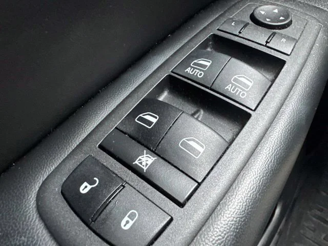 Used 2021 Gray Jeep Limited image 25