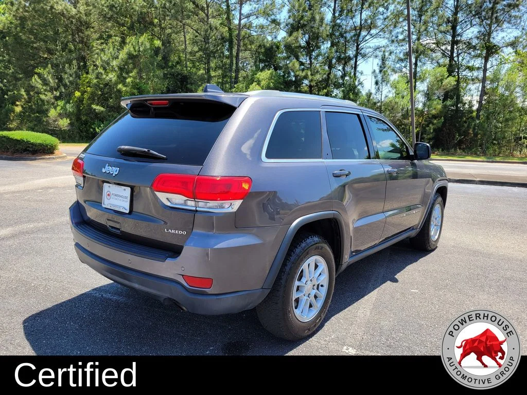 Used 2018 Gray Jeep Laredo E image 6