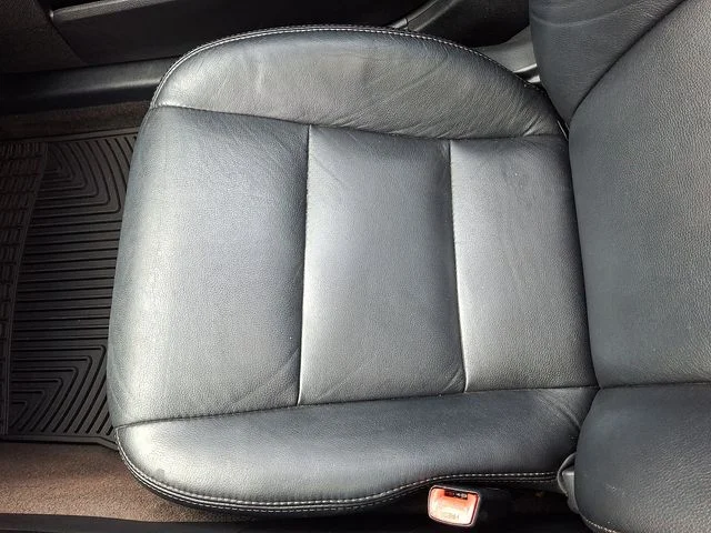 Used 2013 Red Toyota XLE Touring image 27
