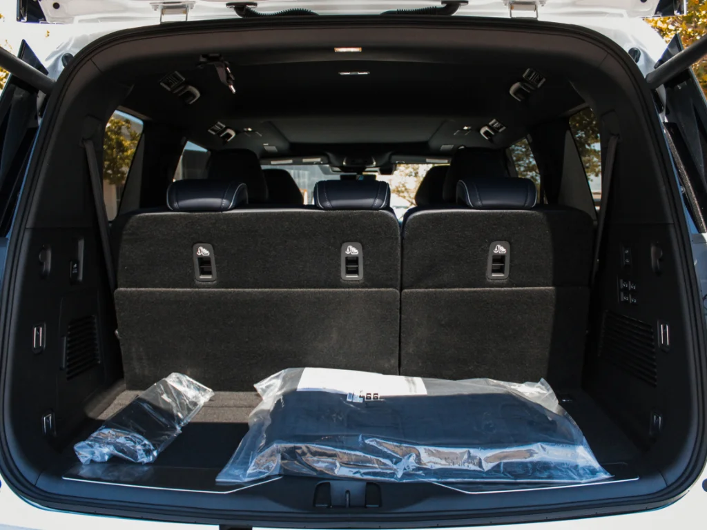 New 2027 RADIANT WHITE INFINITI Sport 4WD image 26