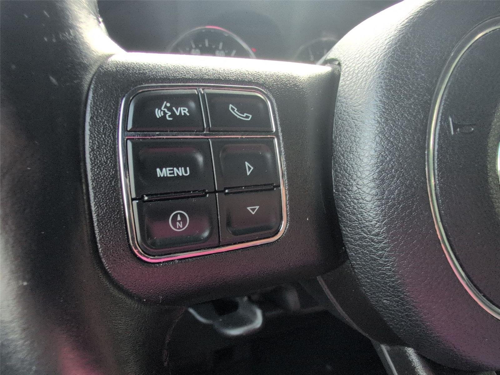 Used 2016 Bright White Clearcoat Jeep Sport image 14