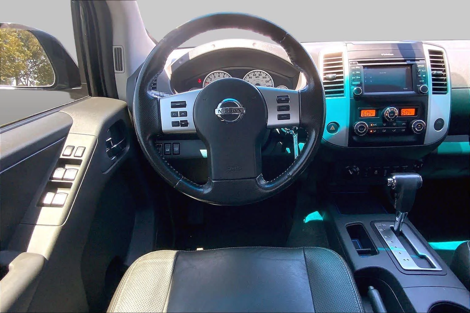 Used 2018 Magnetic Black Nissan PRO-4X image 5