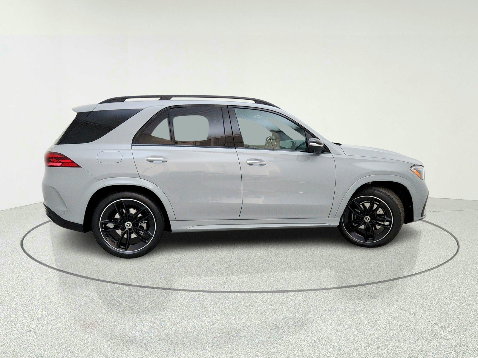 New 2026 MANUFAKTUR Alpine Grey Mercedes-Benz GLE 450 4MATIC® SUV image 7