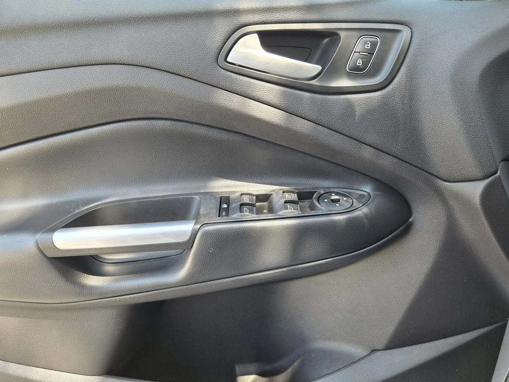 2019 Ford Escape SE - Photo 15