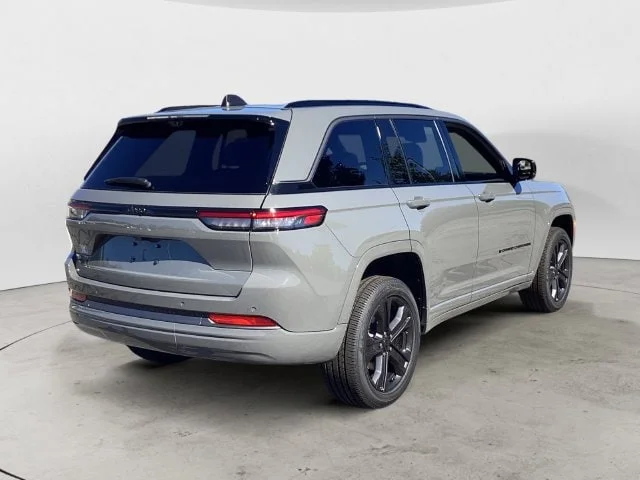 New 2027 Gray Jeep LIMITED RESERVE 4X4 image 6