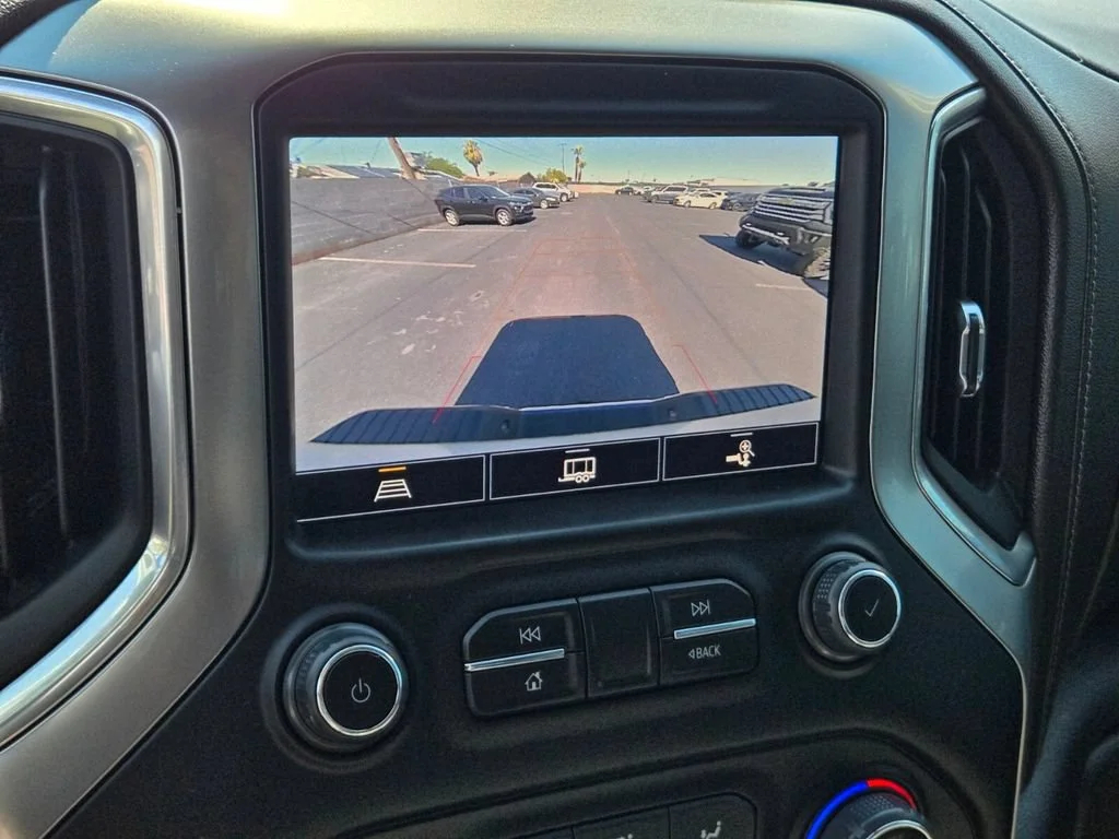 Used 2022 Summit White Chevrolet LTZ image 22