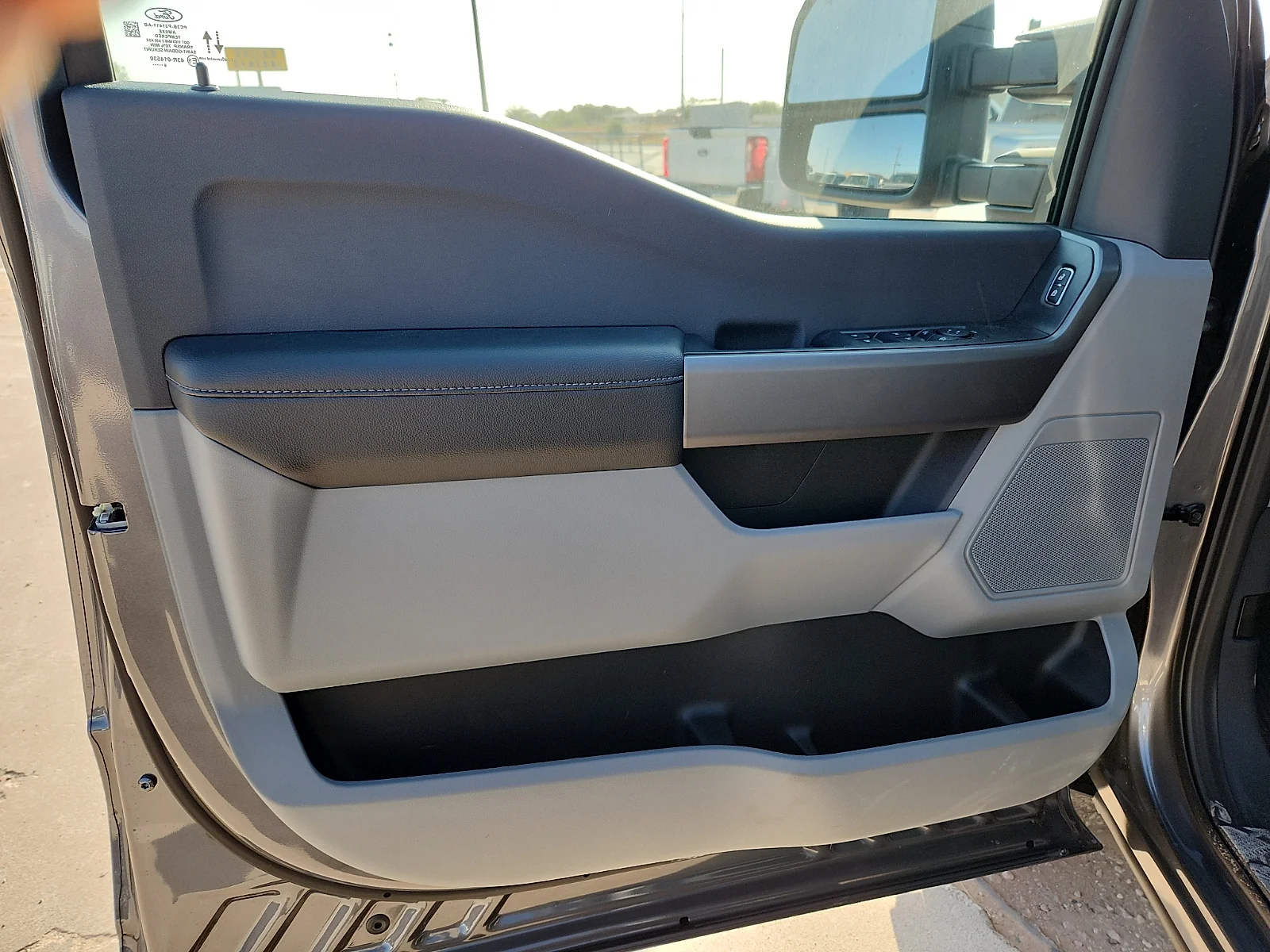 New 2027 Carbonized Gray Metallic Ford XL image 14