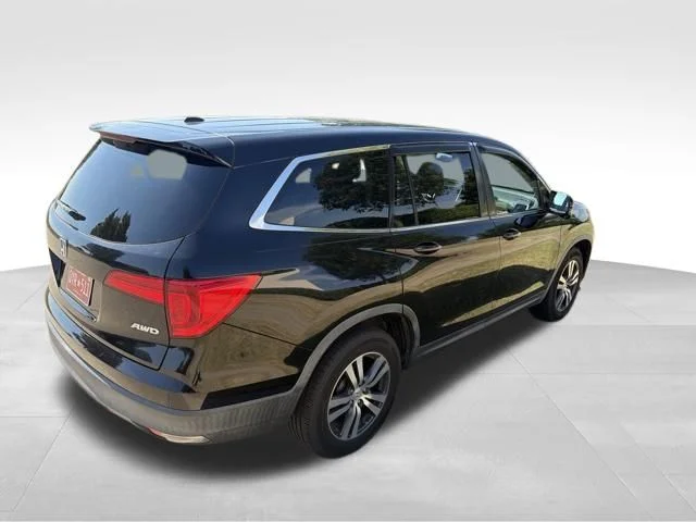 Used 2017 Black Honda EX image 3