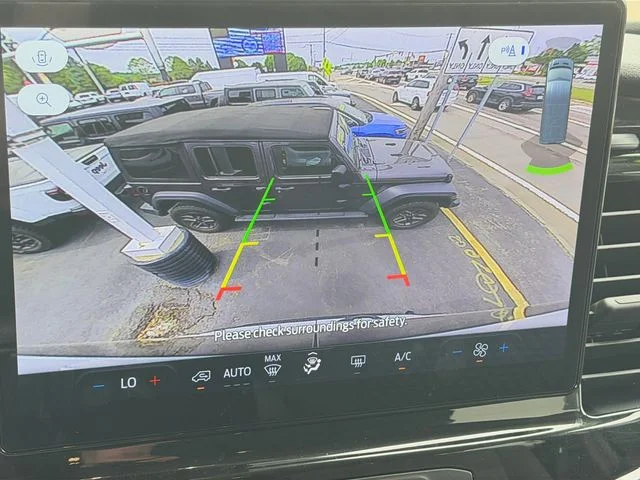 Used 2024 White Ford XLT image 23