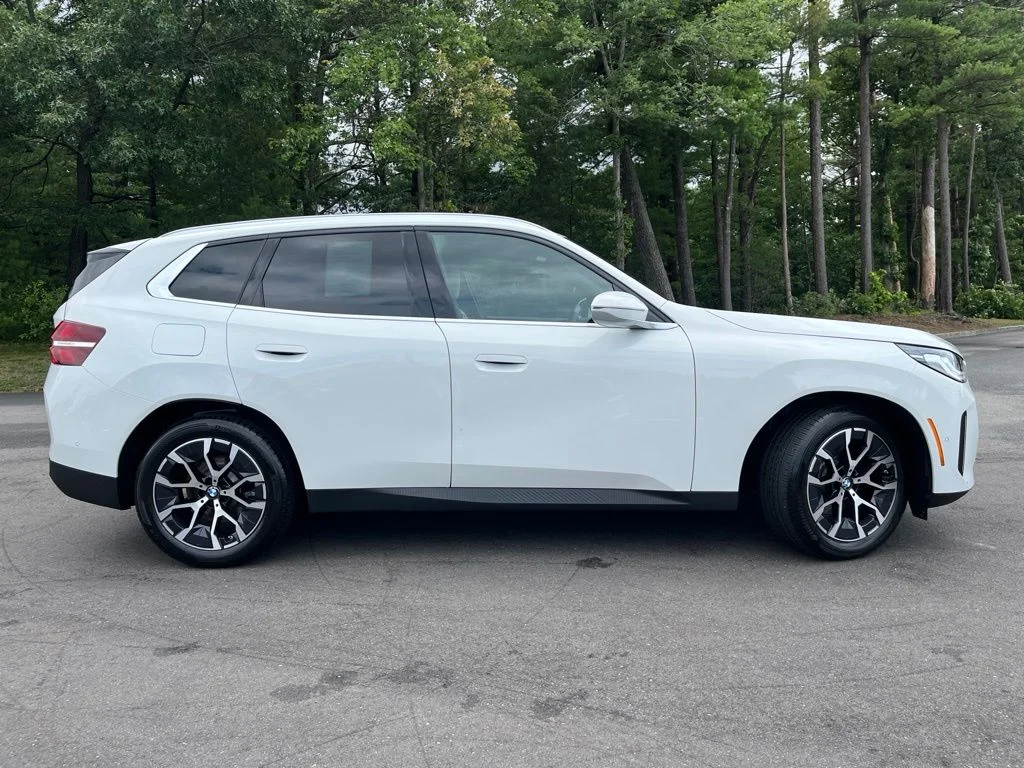 Certified Used 2025 Alpine White BMW 30 xDrive image 8