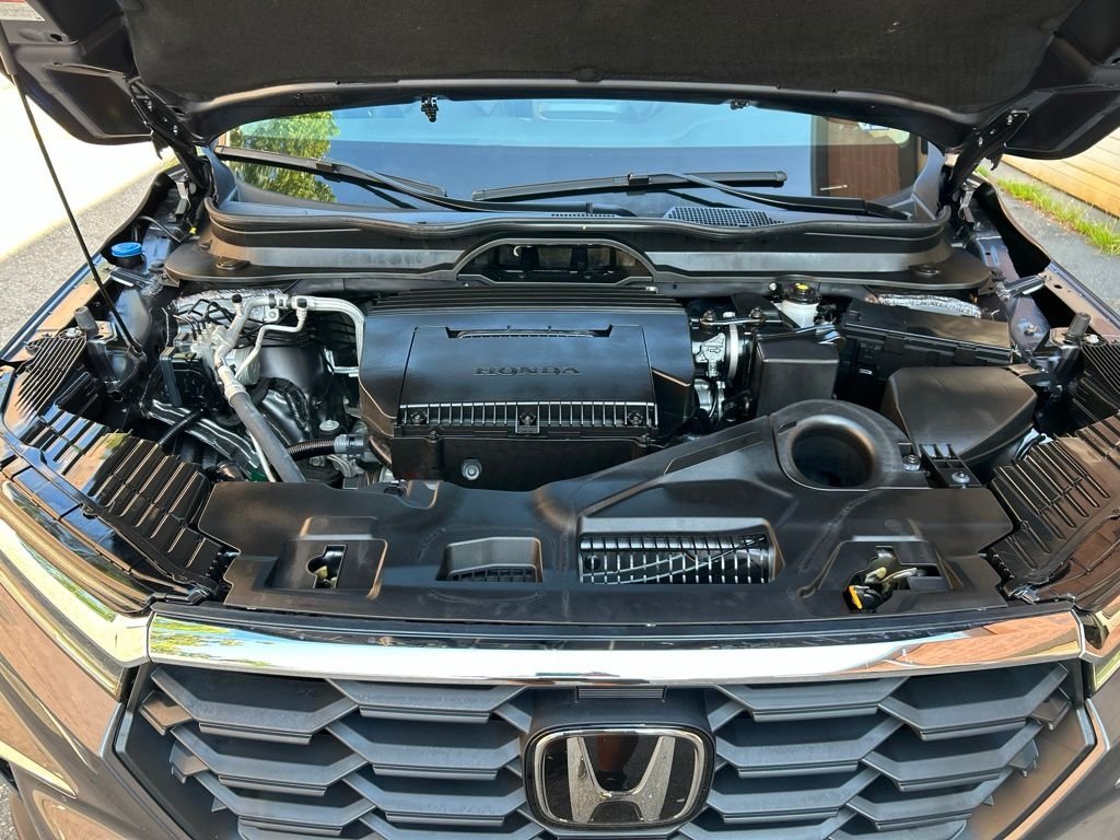 Used 2025 White Honda EX-L image 9