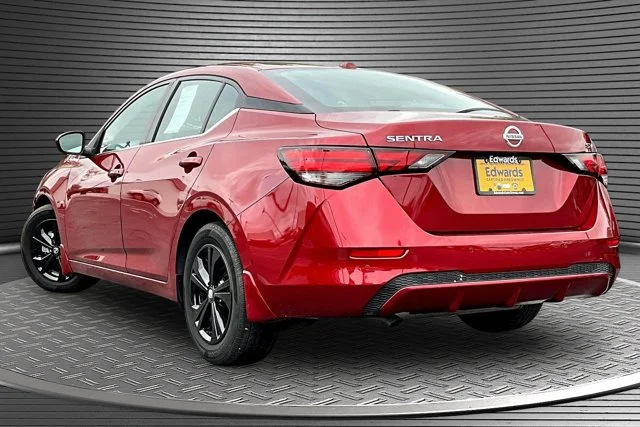 Used 2023 Red Nissan SV image 4
