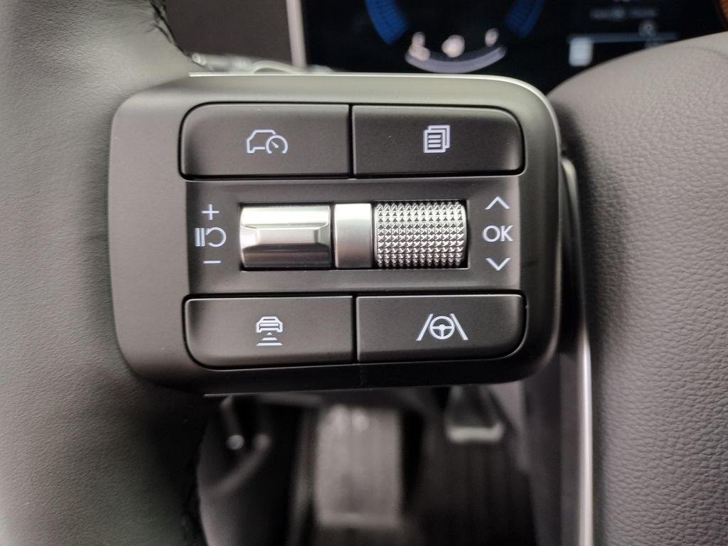 New 2026 Gray Hyundai SE image 27