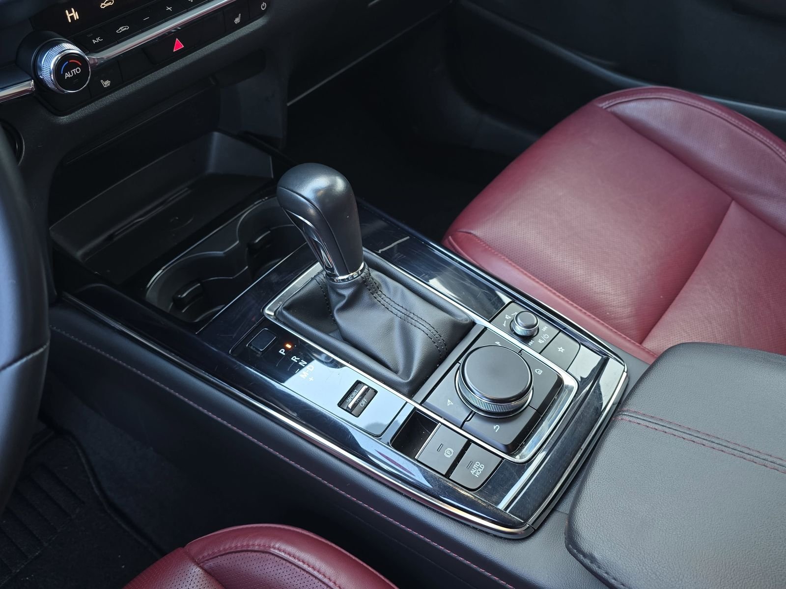 2025 Mazda CX-30 Carbon Edition - Photo 26