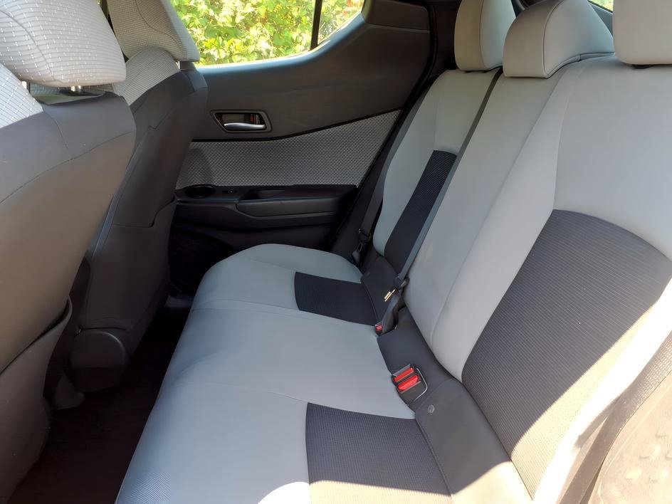 Used 2019 Blizzard Pearl Toyota XLE image 13