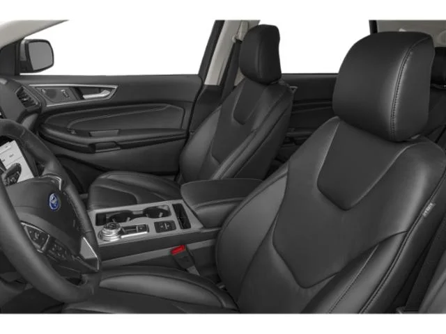 Used 2024 Agate Black Metallic Ford Titanium image 9