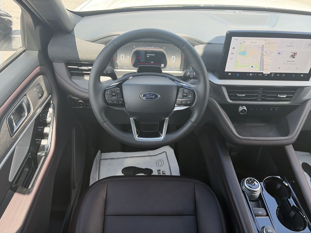 New 2026 White Ford Platinum image 15