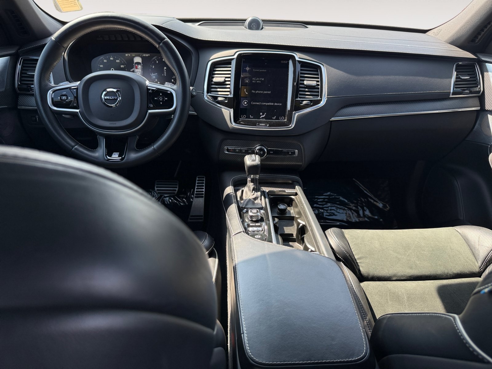 Used 2019 Onyx Black Metallic Volvo T6 R-Design image 15