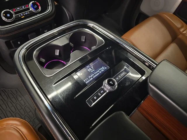 Used 2020 Black Lincoln Reserve image 24