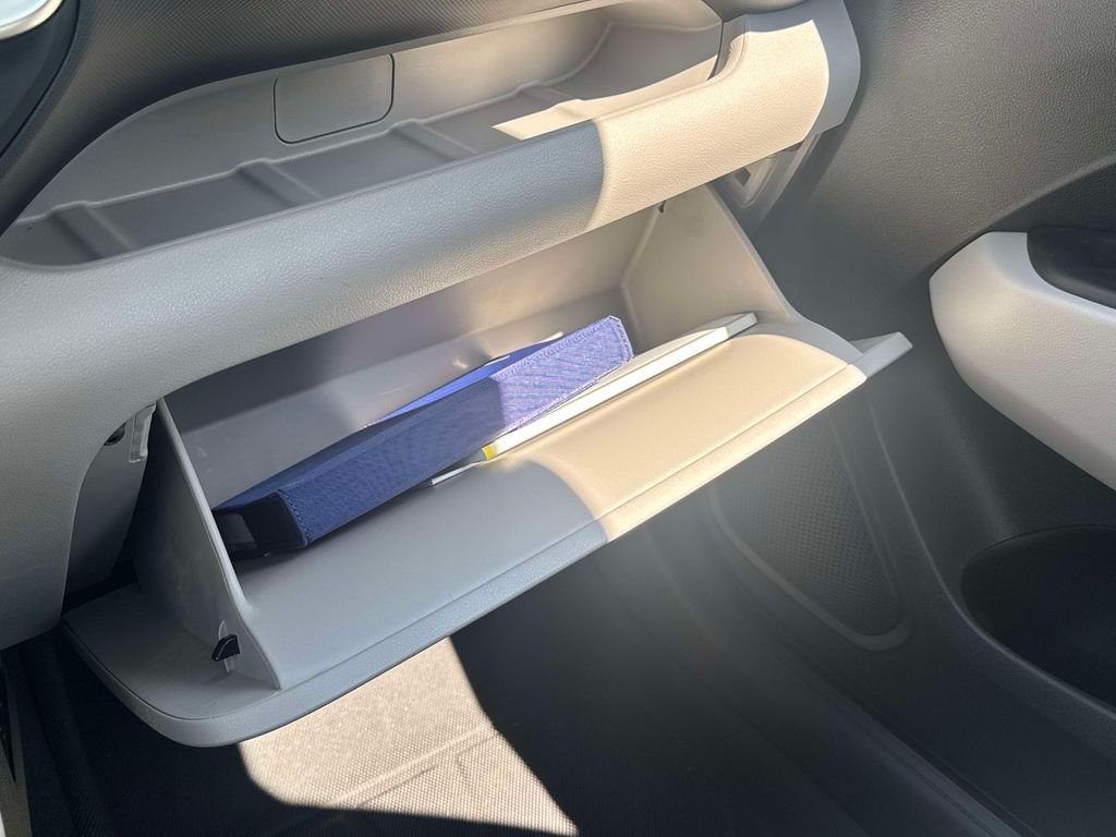 2024 Hyundai Venue SEL - Photo 32