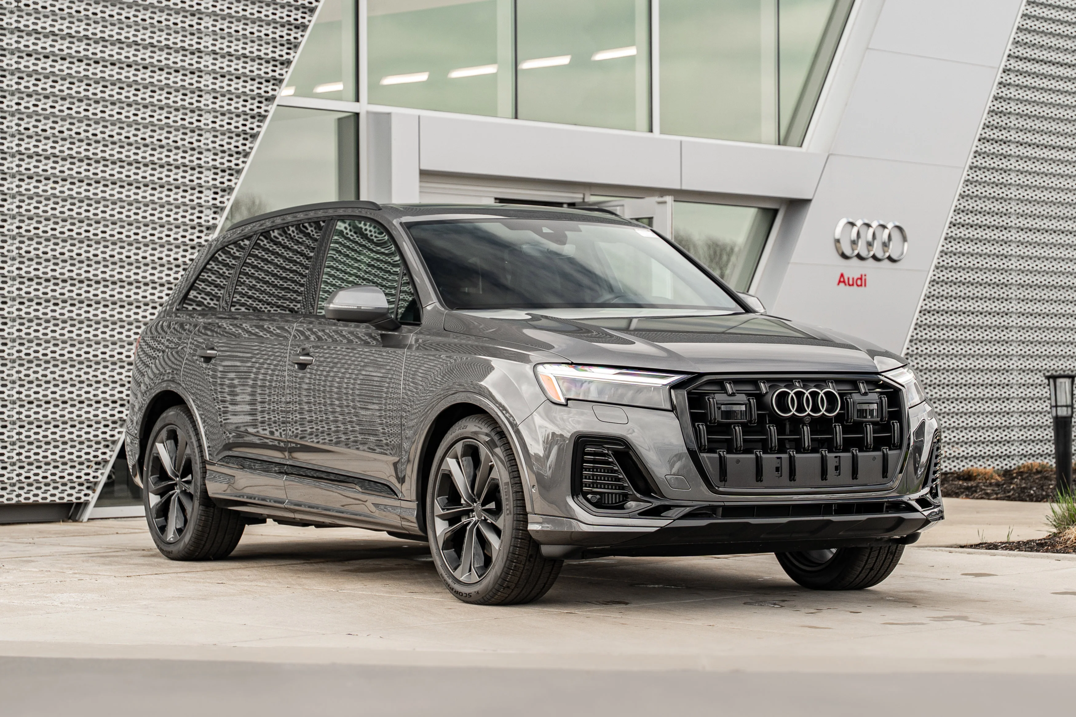 2026 Audi Q7 55 Premium Plus quattro Tiptronic's photo
