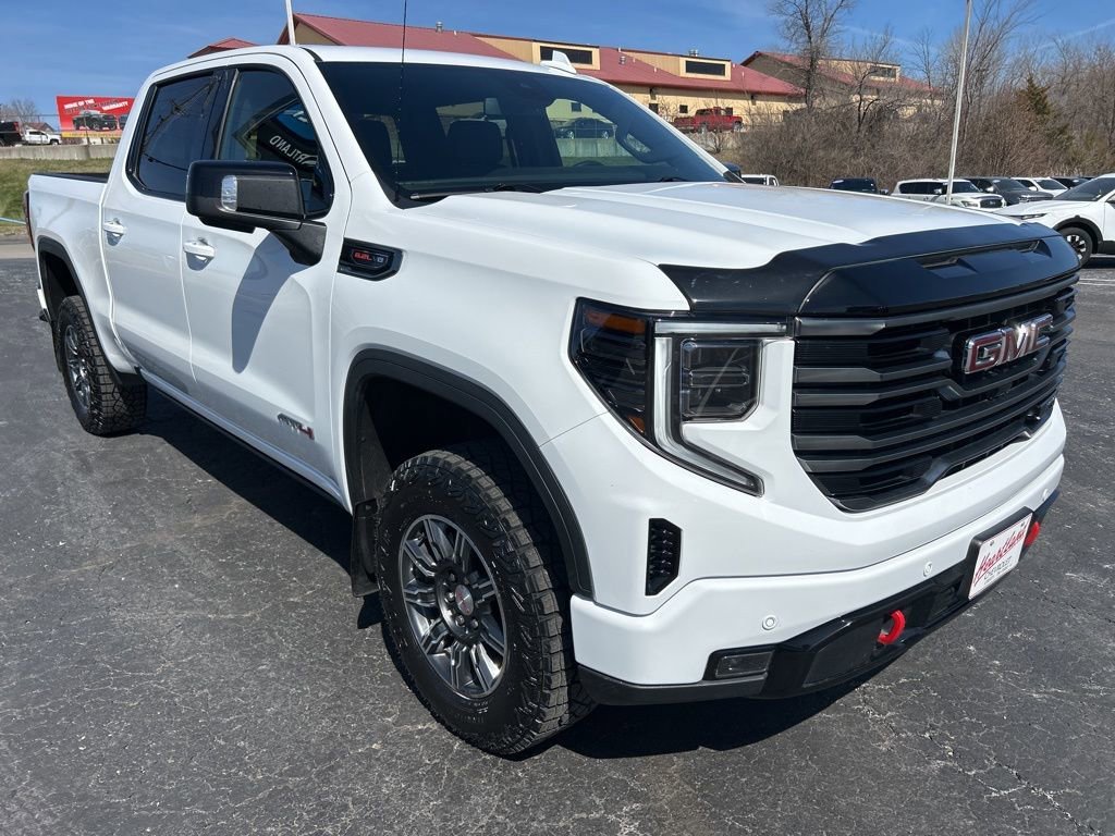 Used 2025 Summit White GMC AT4 image 5