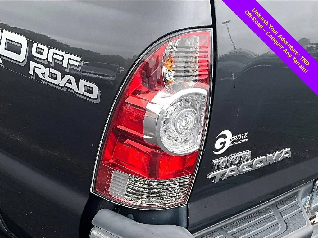 Used 2015 Gray Toyota Base image 30