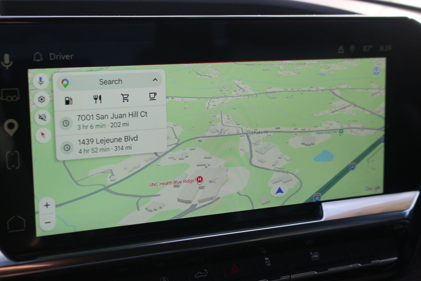Used 2025 Onyx Black GMC SLT image 25