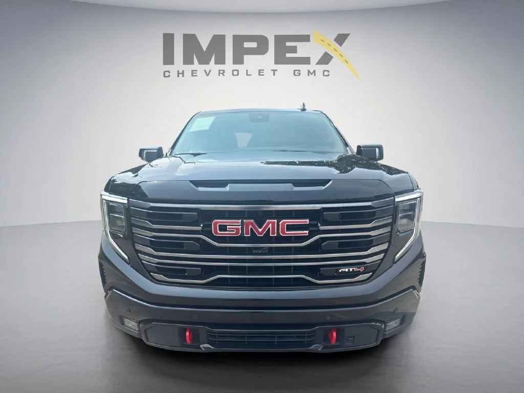 Used 2025 Onyx Black GMC AT4 image 8