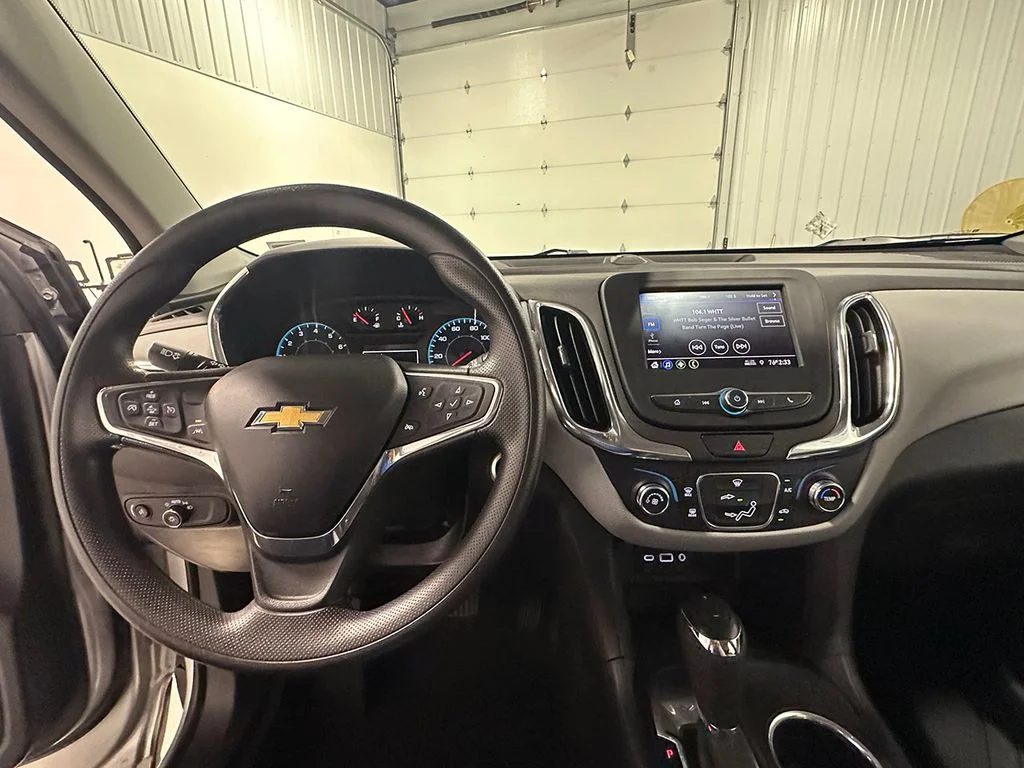Used 2024 Blue Chevrolet LT image 34