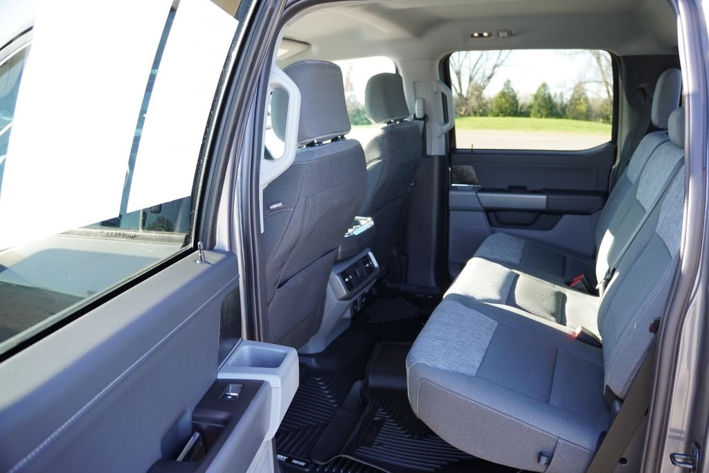 Used 2023 Gray Ford XLT image 17