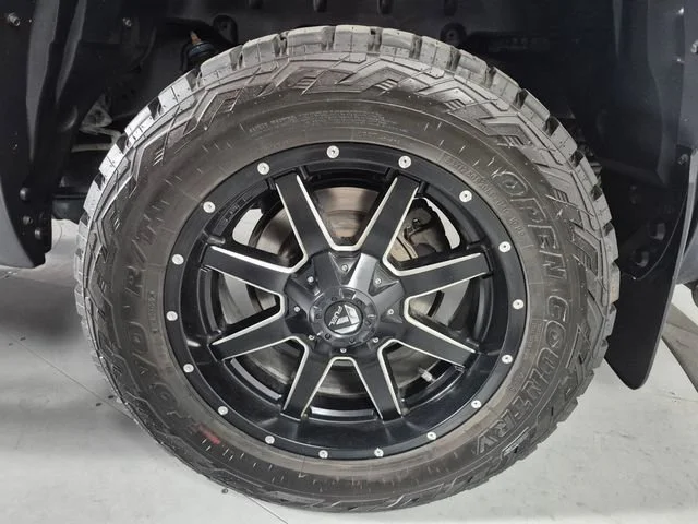 Used 2018 Magnetic Gray Metallic Toyota SR5 image 11