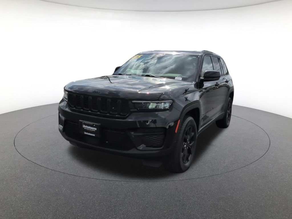 Certified Used 2025 Black Jeep Altitude image 17