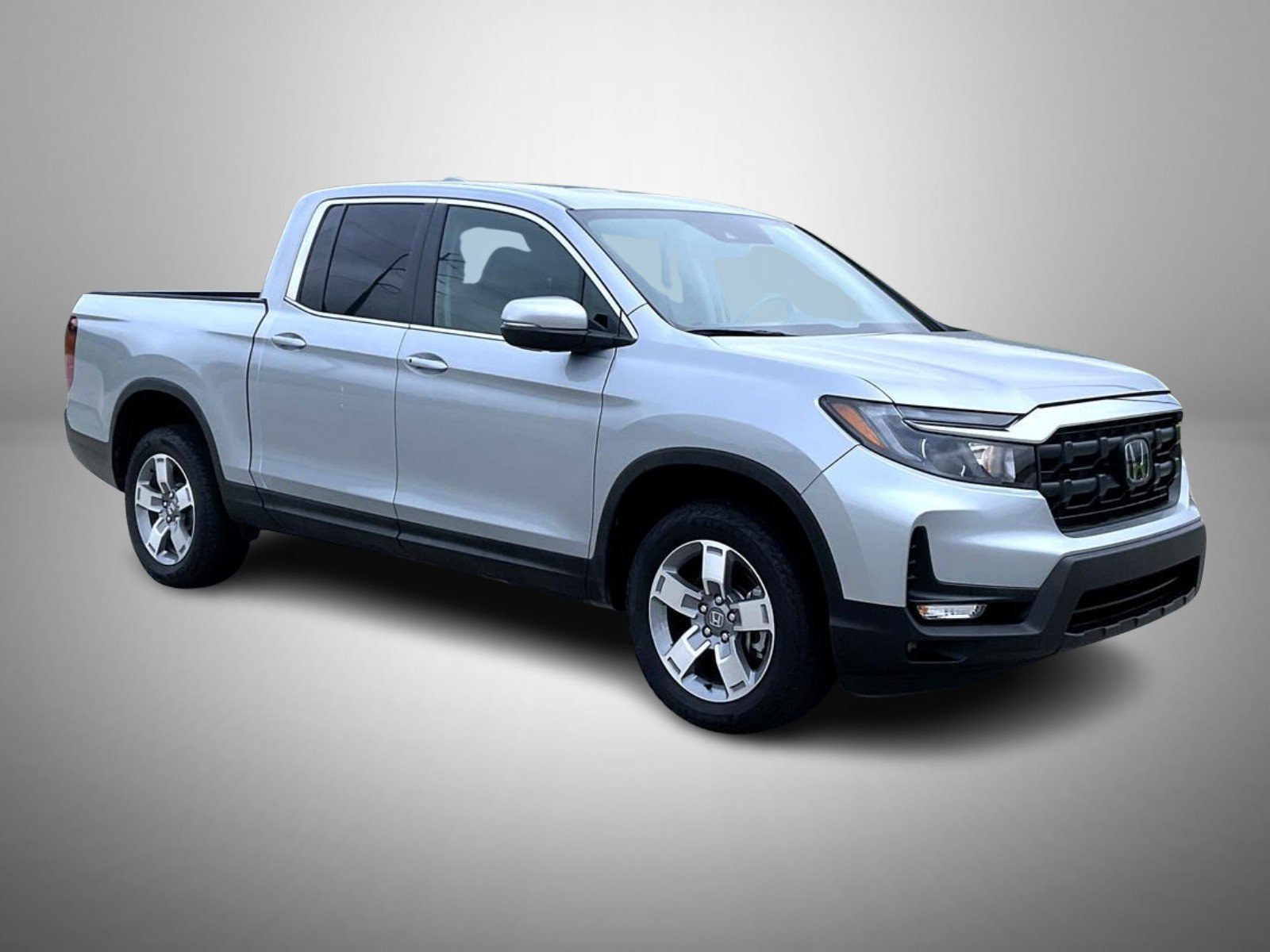 Used 2025 Silver Honda RTL image 3