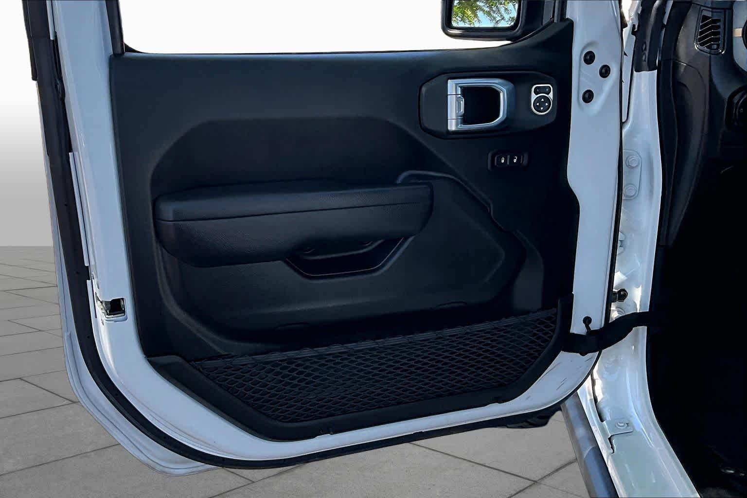 Used 2024 Bright White Clearcoat Jeep Willys image 22