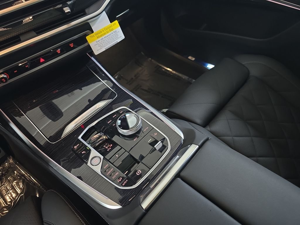 New 2027 Black Sapphire Metallic BMW xDrive40i image 19