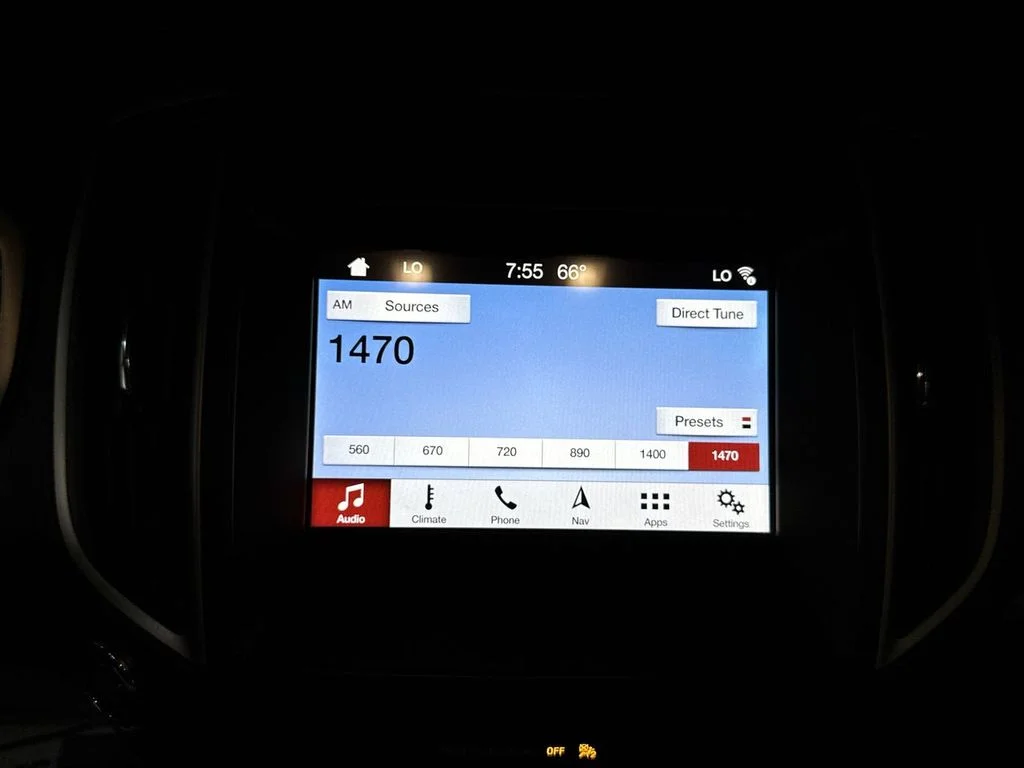 Used 2019 Agate Black Metallic Ford SEL image 29