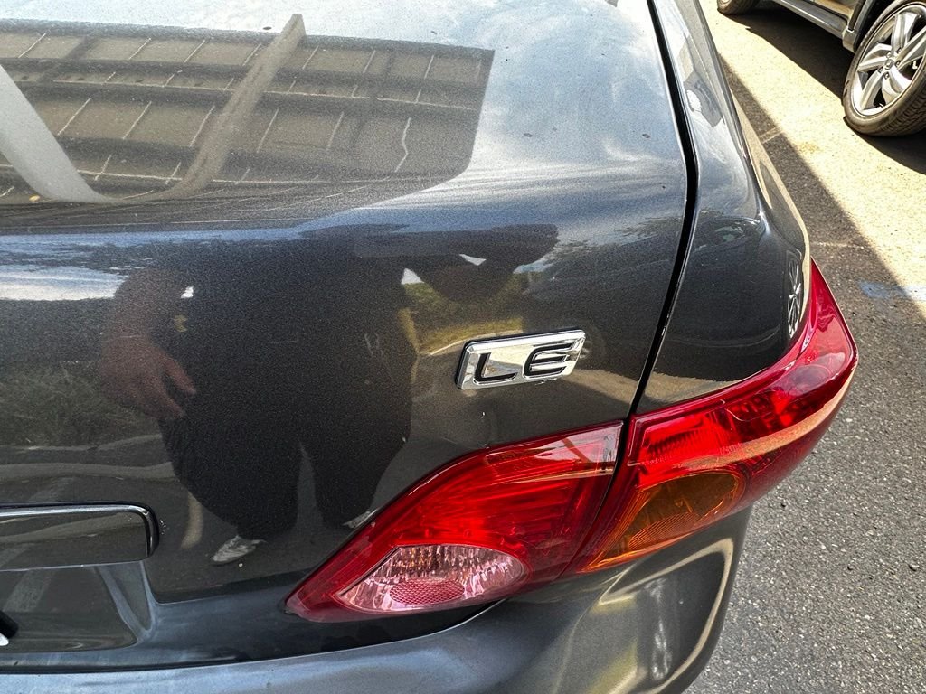 Used 2010  Toyota  image 24