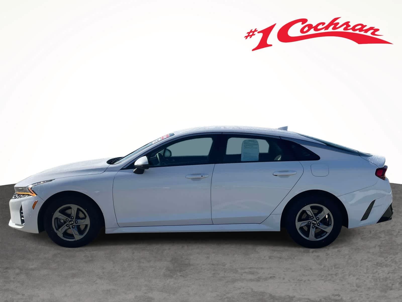 Used 2021 Glacial White Pearl Kia LXS image 15