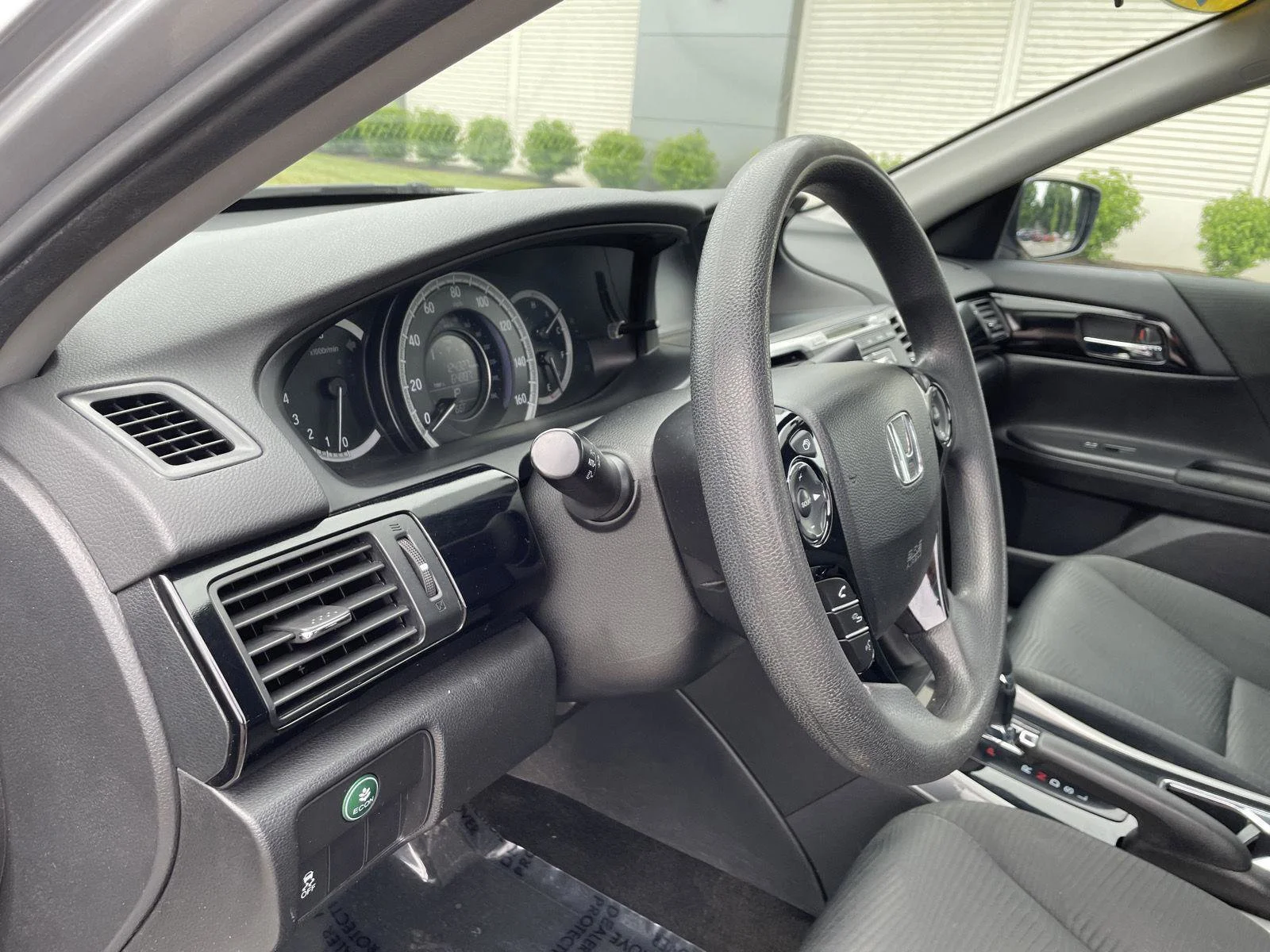 Used 2017 Lunar Silver Metallic Honda LX image 26